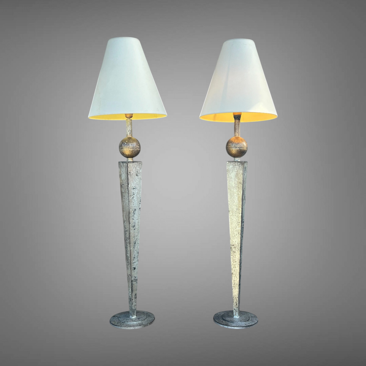 Large Pair Of 1.30 Meter High Silver Metal Lamps From The 70s-photo-4