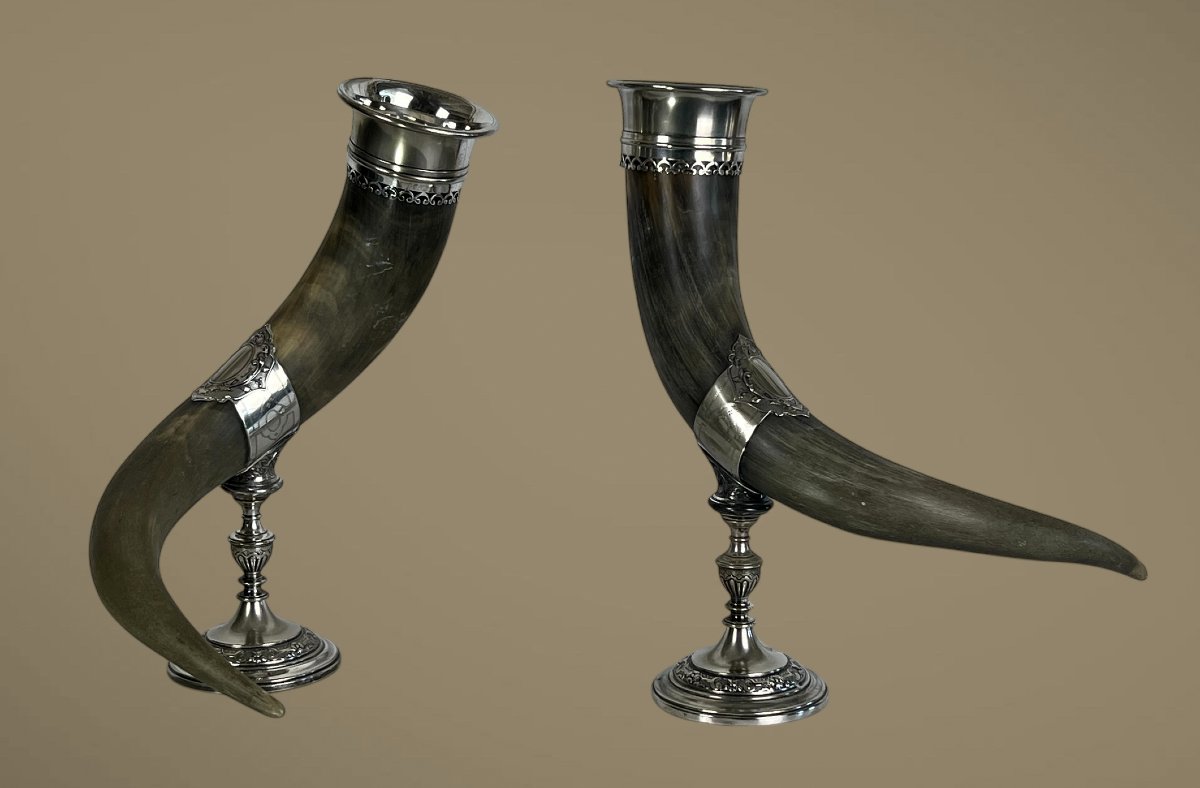 Paire De Coupes Libatoires En Corne Monture Et Pied En Metal Argenté Epoque XIXe-photo-4