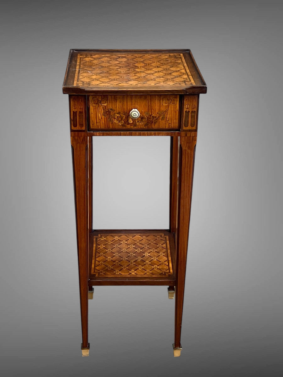 Petite Table Volante A Deux Plateaux Carré En Marqueterie Toutes Faces De Fleurs