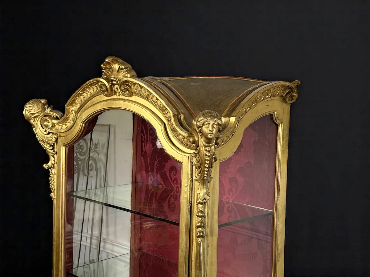 Vitrine Italienne En Bois Sculpté Et Doré Epoque Napoleon III De Style Louis XV-photo-1