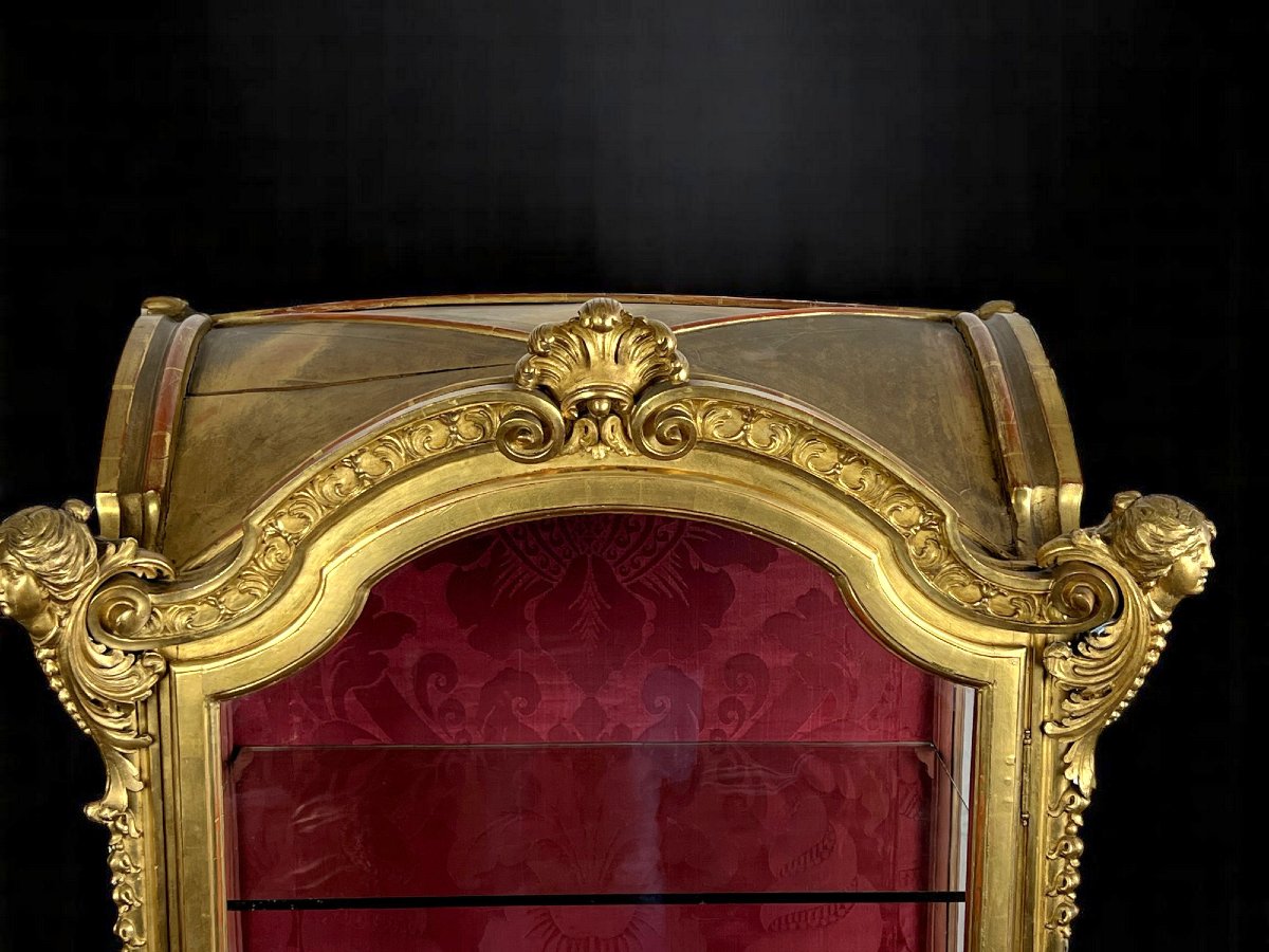Vitrine Italienne En Bois Sculpté Et Doré Epoque Napoleon III De Style Louis XV-photo-4