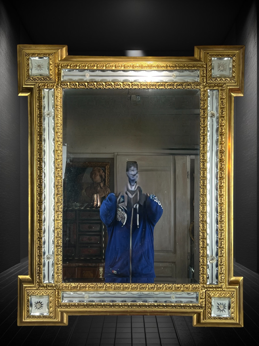 MIROIR ANCIEN DU XIXe EN BOIS DORÉ ENTOURÉ DE BAGUETTES DE MIROIRS OPAQUES-photo-3