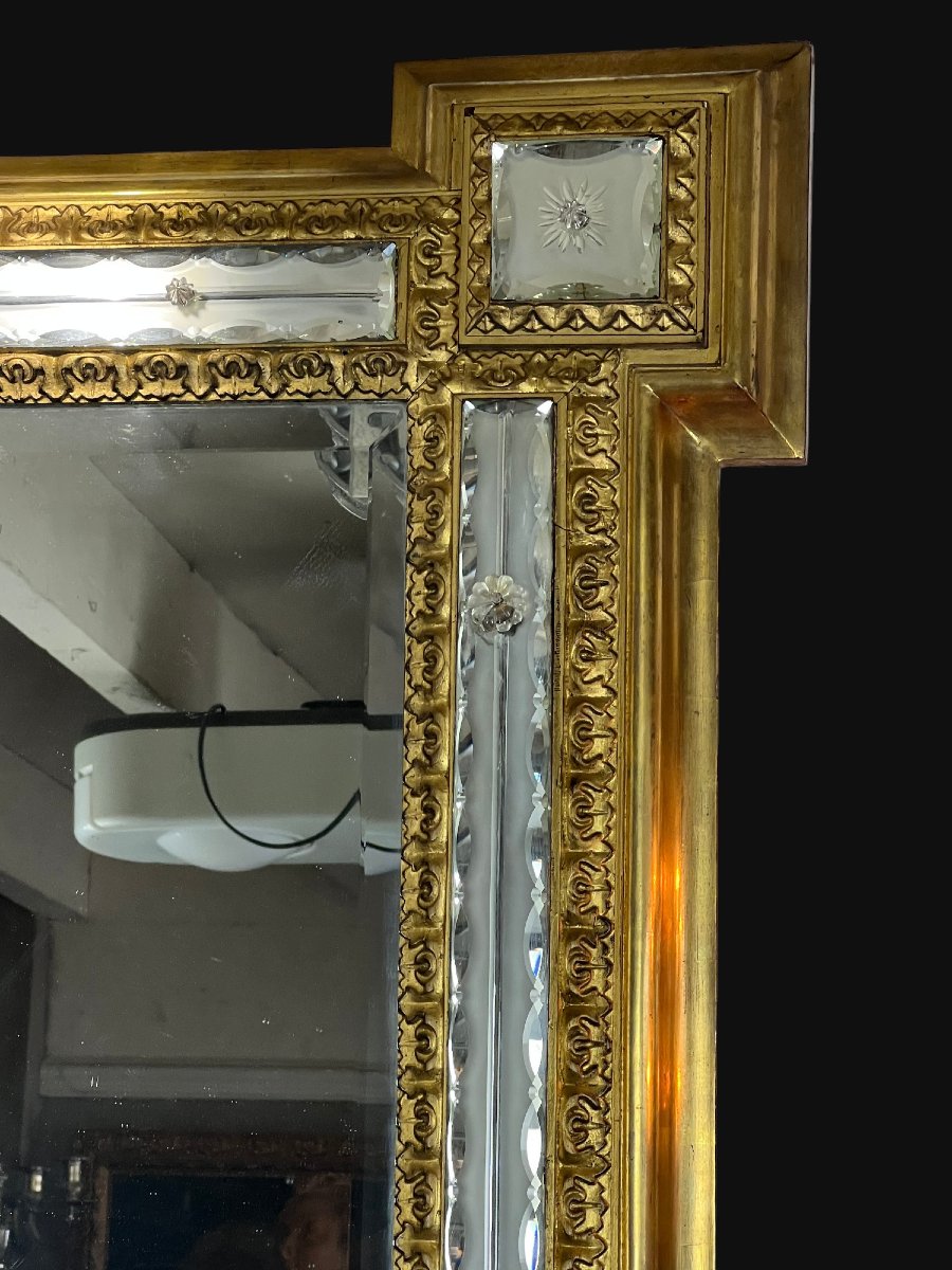 MIROIR ANCIEN DU XIXe EN BOIS DORÉ ENTOURÉ DE BAGUETTES DE MIROIRS OPAQUES-photo-2
