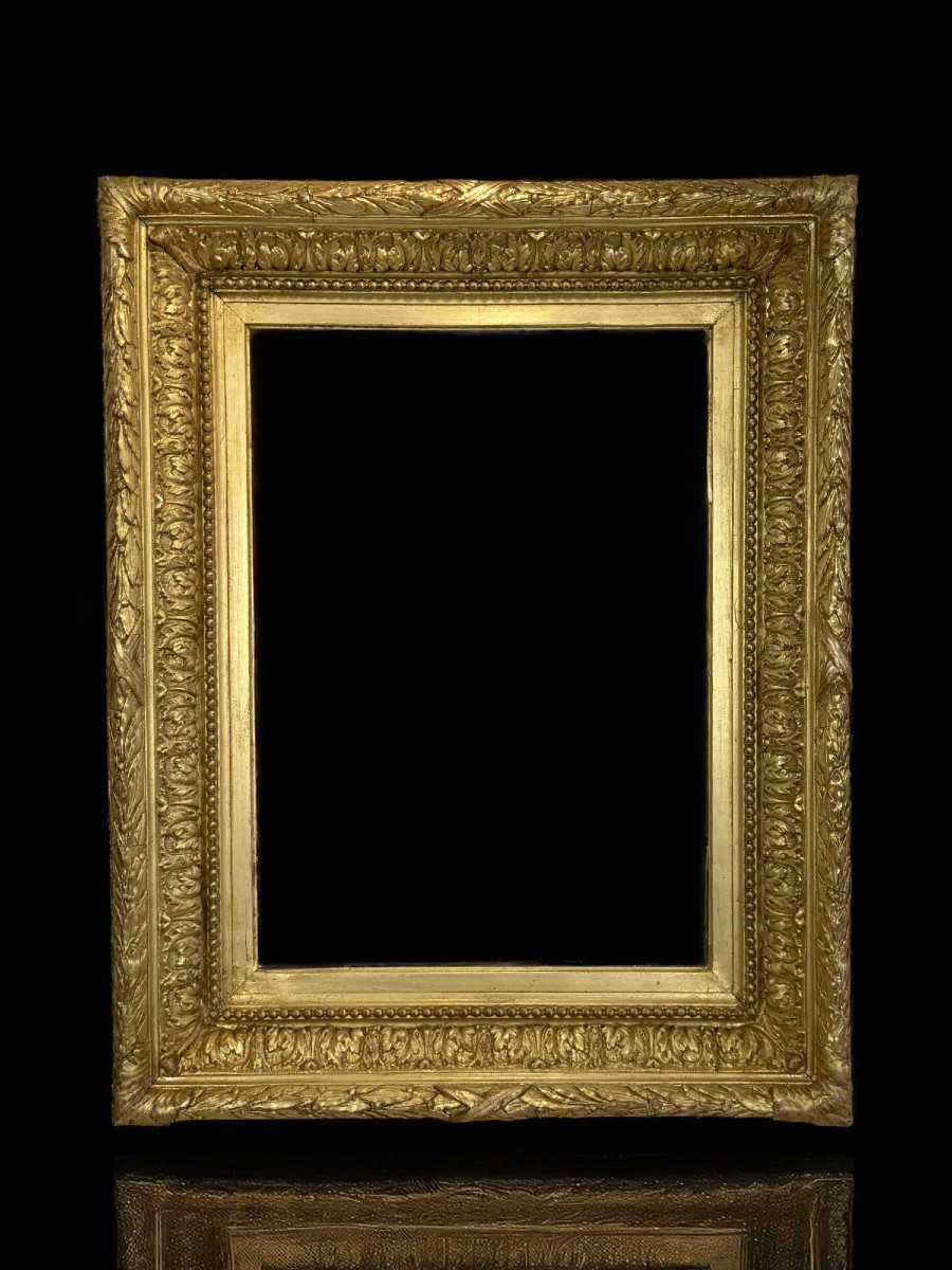 CADRE ANCIEN EN BOIS ET STUC DORÉ POUR PEINTURE 46,5 cm x 34 cm ( BELLE DORURE )