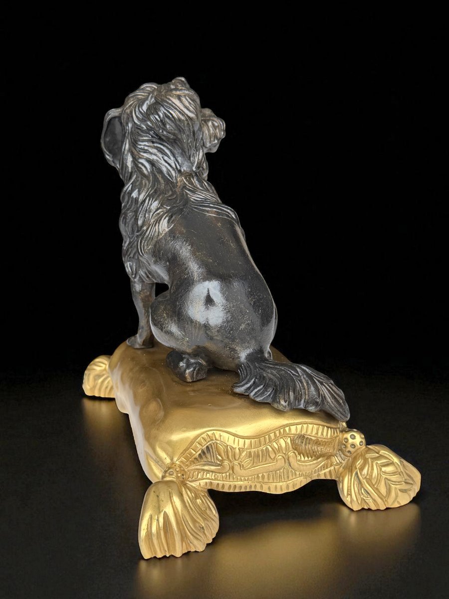 D'APRES JACQUES CAFFIÉRI 1678-1755 /CHIEN EN BRONZE PATINÉ SUR SOCLE BRONZE DORÉ-photo-2