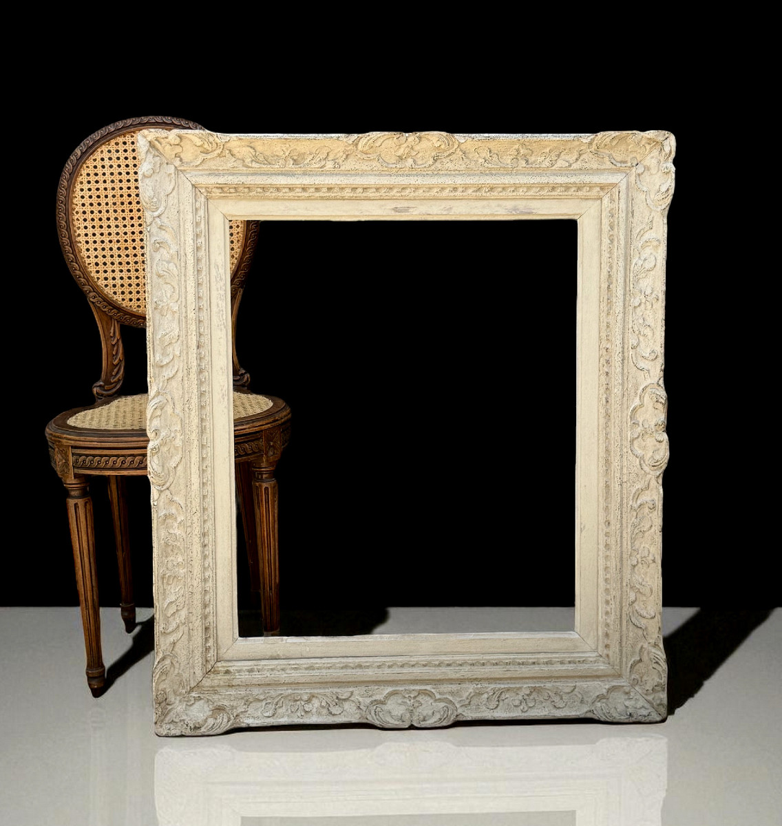 CADRE MONTPARNASSE ANCIEN EN BOIS SCULPTÉ PATINÉ POUR PEINTURE 63,5cm x 52 cm-photo-2