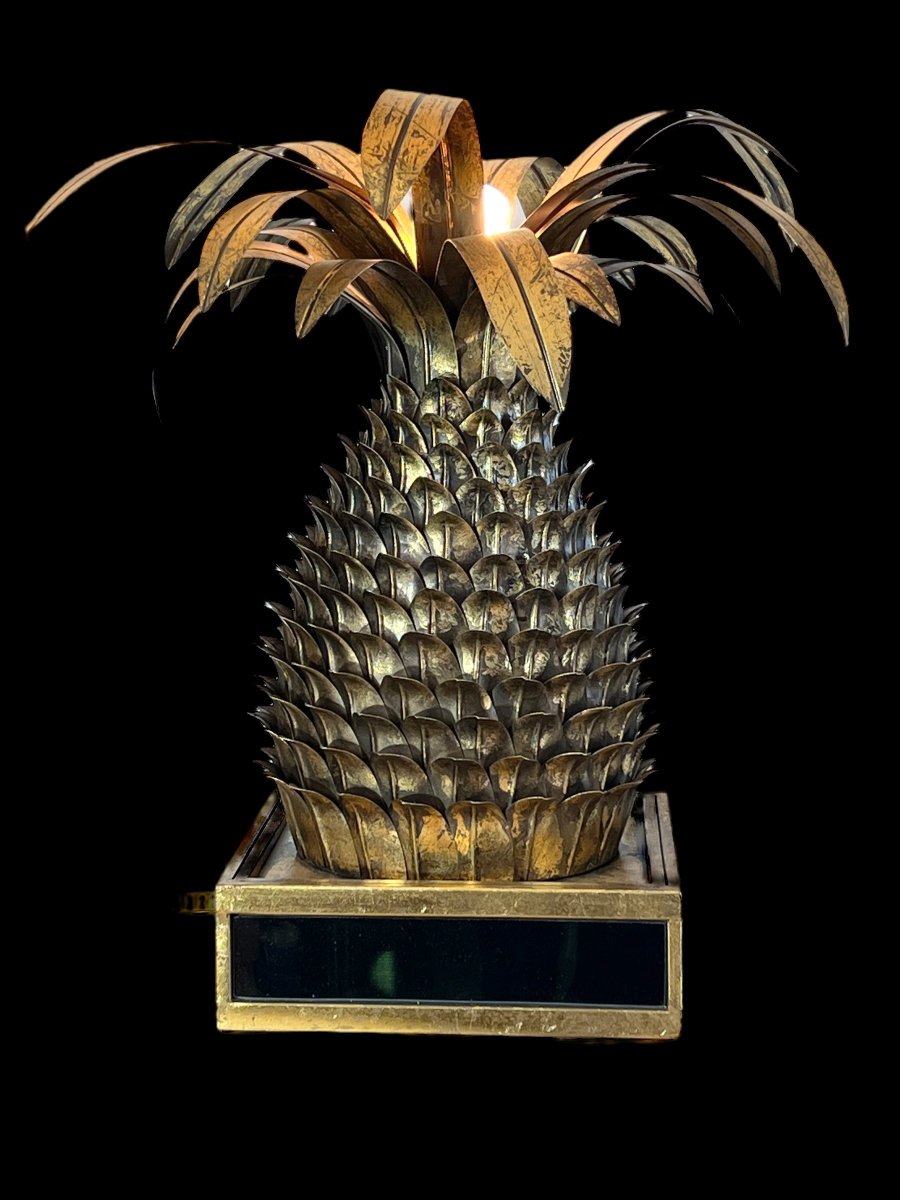 Pineapple-shaped Lamp. In The Style Of The 70s Jansen In Gold Metal-photo-2