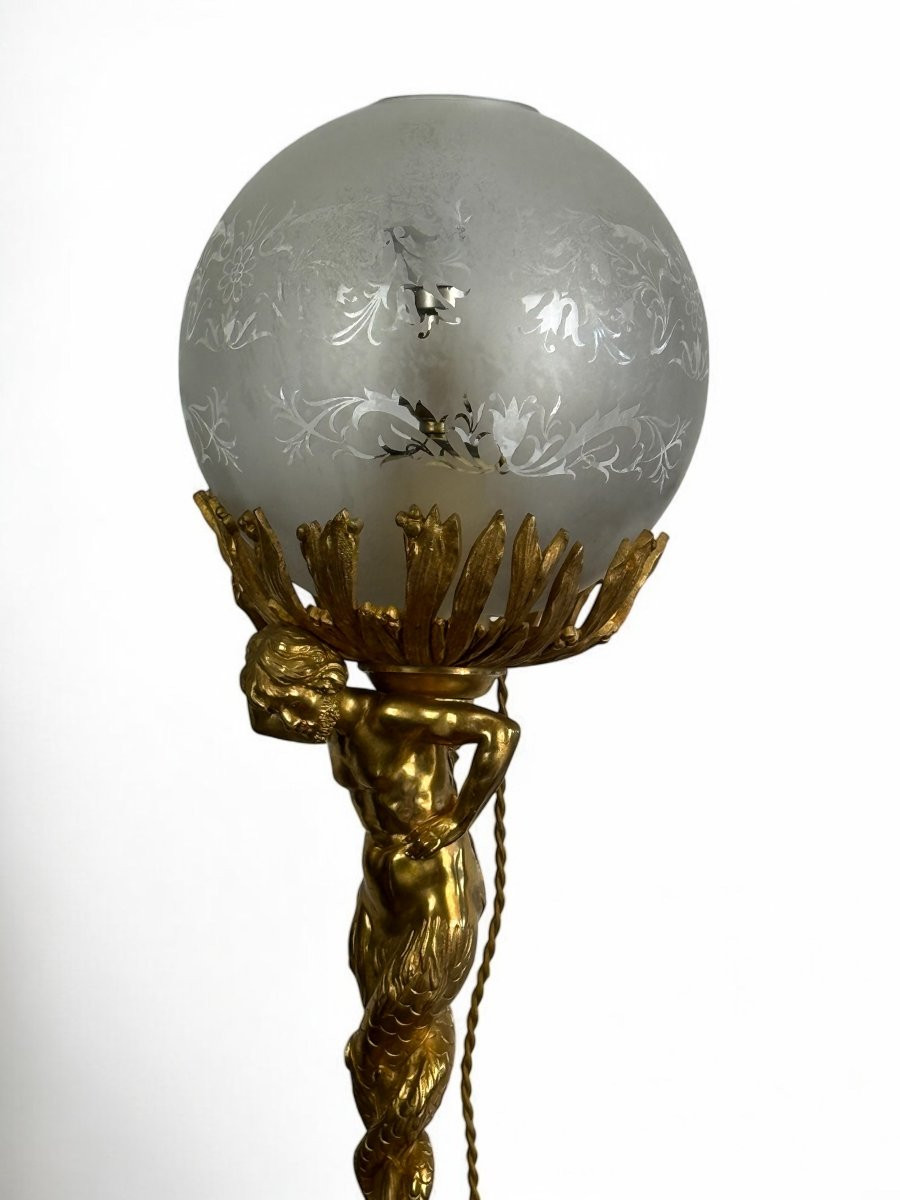 LAMPE XIXe EN BRONZE DORÉ REPRÉSENTANT UN TRITON A DOUBLE QUEUES SOCLE MARBRE-photo-2