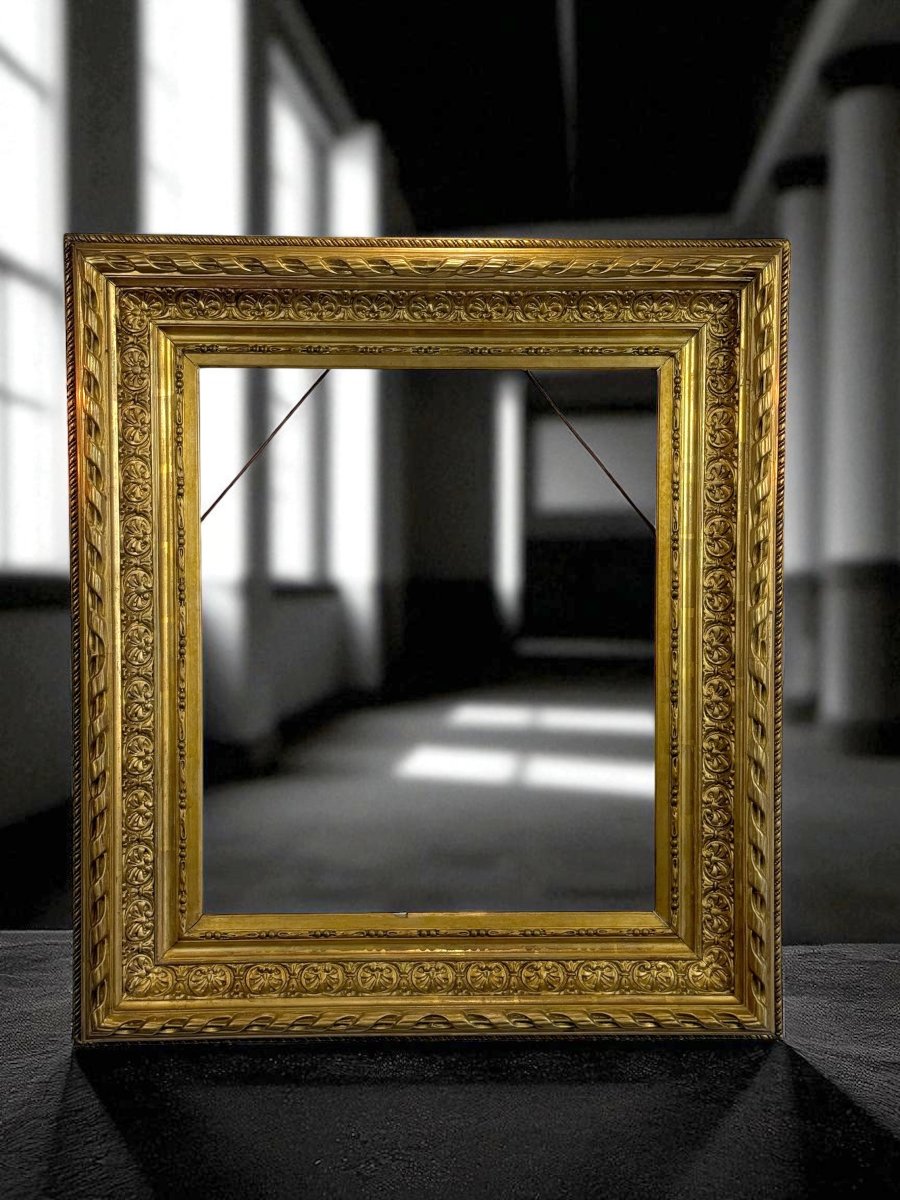 CADRE DU XIXe EN BOIS ET STUC DORÉ POUR PEINTURE 57 CM X 47,5 CM-photo-4