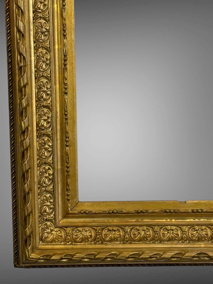 CADRE DU XIXe EN BOIS ET STUC DORÉ POUR PEINTURE 57 CM X 47,5 CM-photo-2