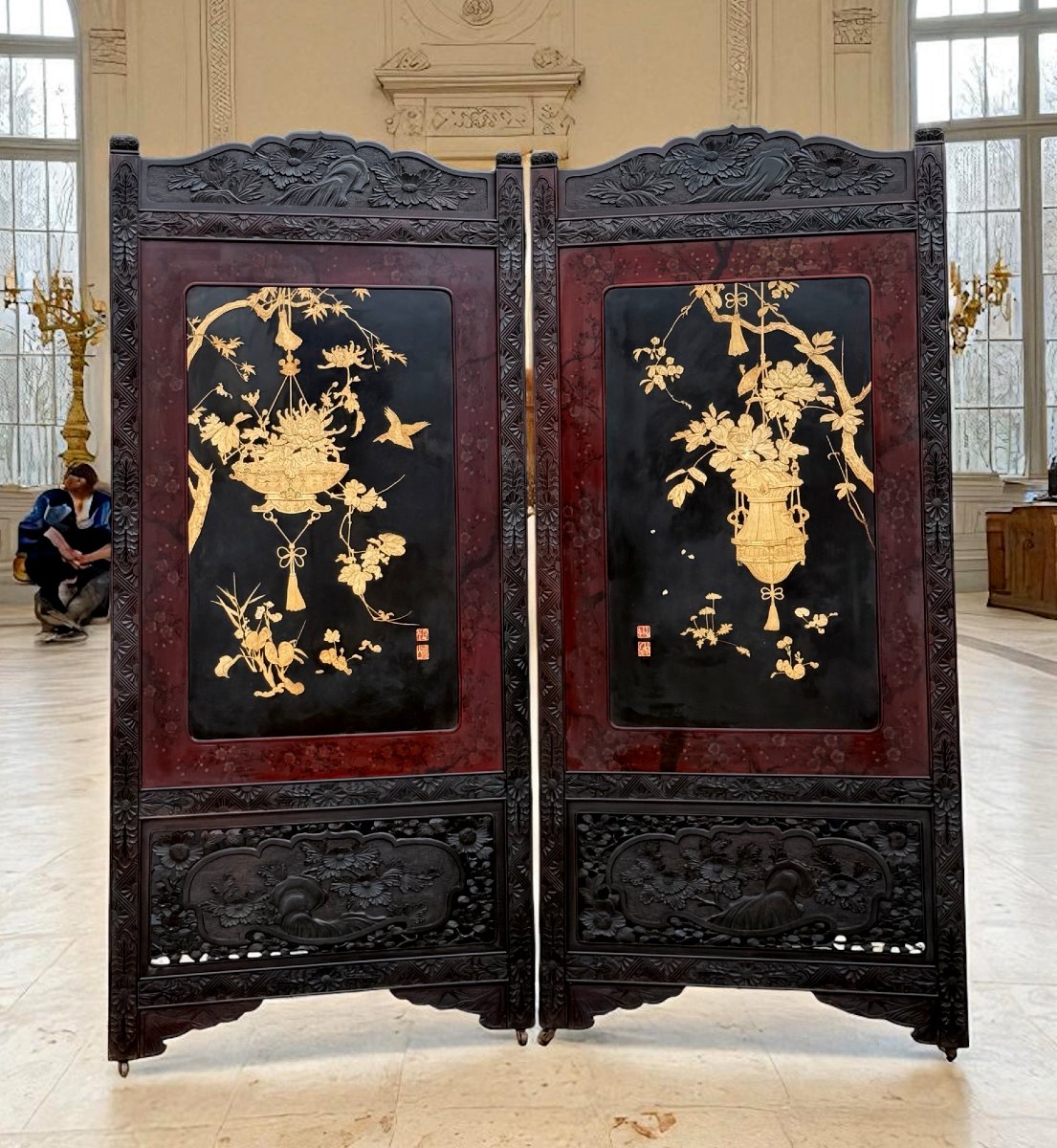 PARAVENT XIXe EN BOIS SCULPTÉ ET LAQUÉ EPOQUE MEÏJI A DECOR DE PANIER DE FLEURS EN IVOIRE -photo-4