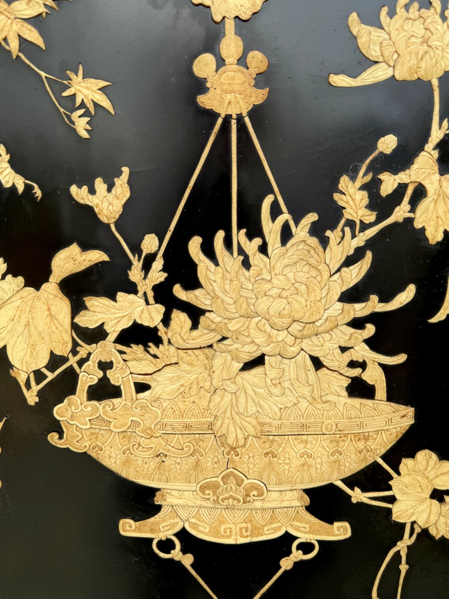 PARAVENT XIXe EN BOIS SCULPTÉ ET LAQUÉ EPOQUE MEÏJI A DECOR DE PANIER DE FLEURS EN IVOIRE -photo-1