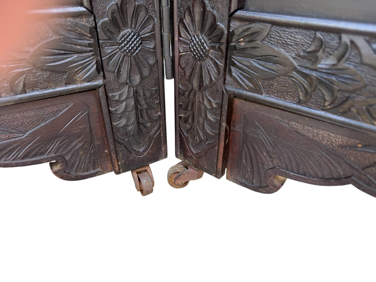 PARAVENT XIXe EN BOIS SCULPTÉ ET LAQUÉ EPOQUE MEÏJI A DECOR DE PANIER DE FLEURS EN IVOIRE -photo-8
