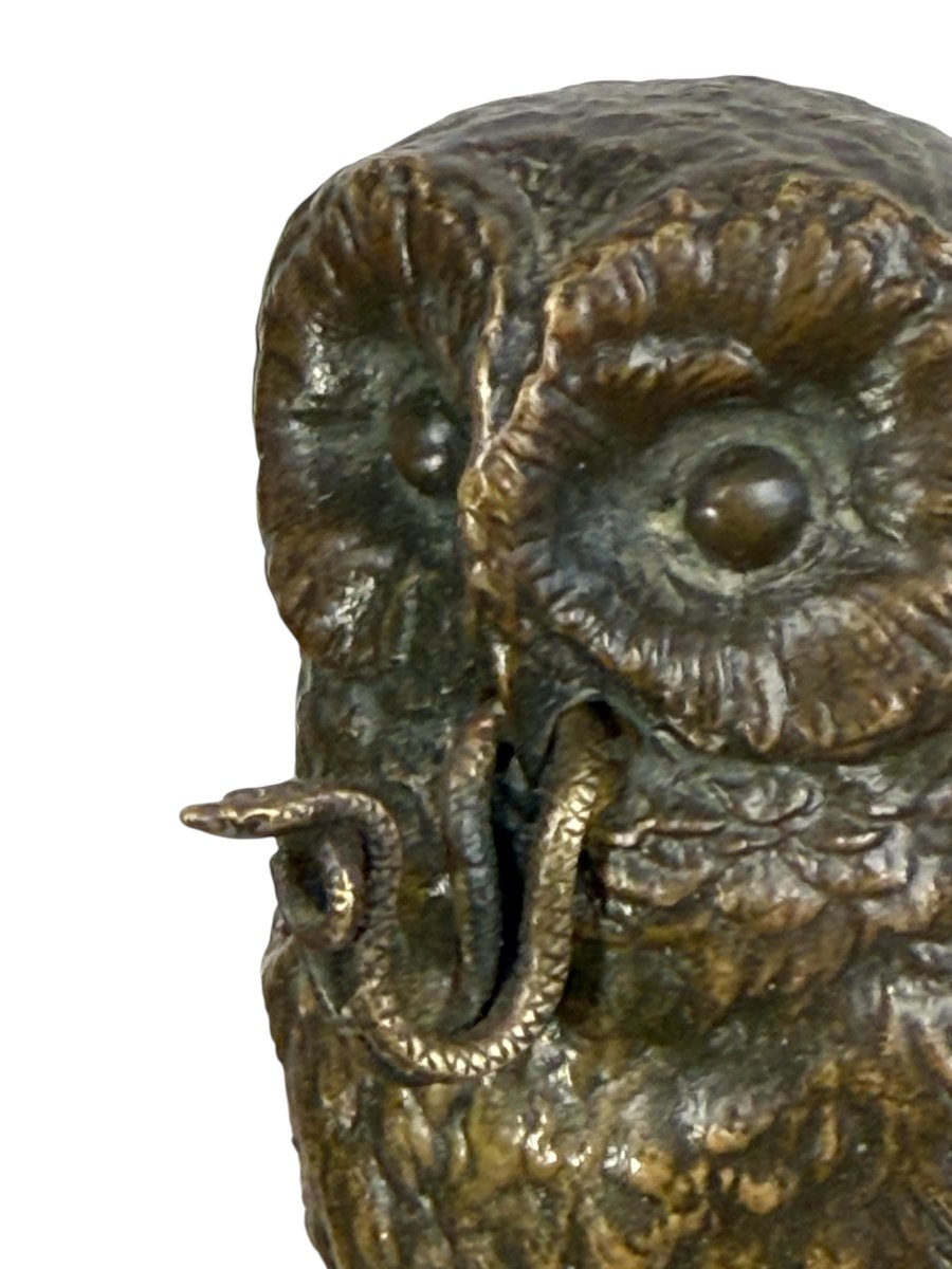 PORTE MONTRE EN BRONZE SIGNÉ H.RISCH REPRESENTANT UNE CHOUETTE ET SON SERPENT-photo-1