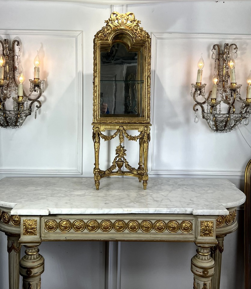 Small 19th Century Showcase On Feet In Carved And Gilt Wood In The Louis XV Style-photo-2