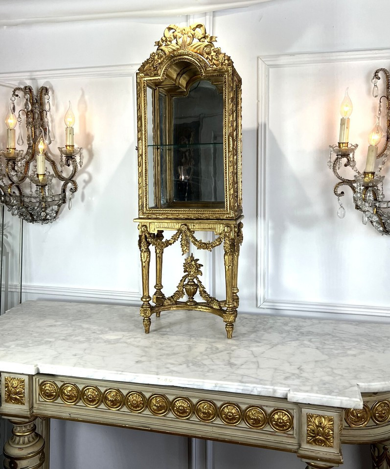 Small 19th Century Showcase On Feet In Carved And Gilt Wood In The Louis XV Style-photo-4