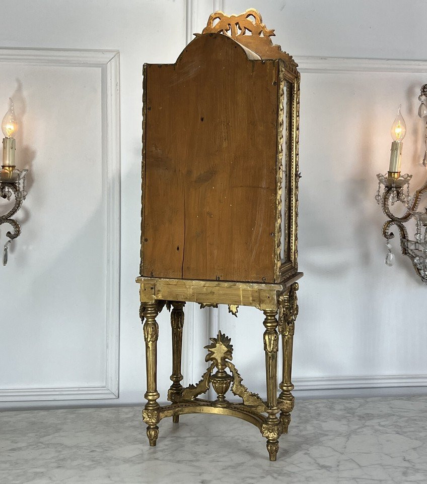 Small 19th Century Showcase On Feet In Carved And Gilt Wood In The Louis XV Style-photo-3
