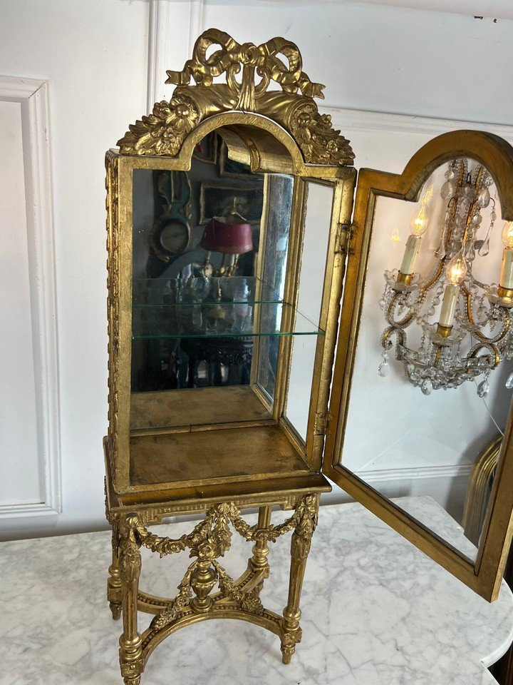 Small 19th Century Showcase On Feet In Carved And Gilt Wood In The Louis XV Style-photo-7