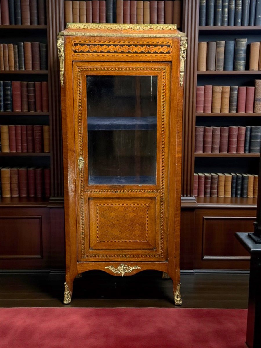 Small Marquetry Display Cabinet Decorated With Bronze From The 19th Century In The Louis XV Style-photo-2
