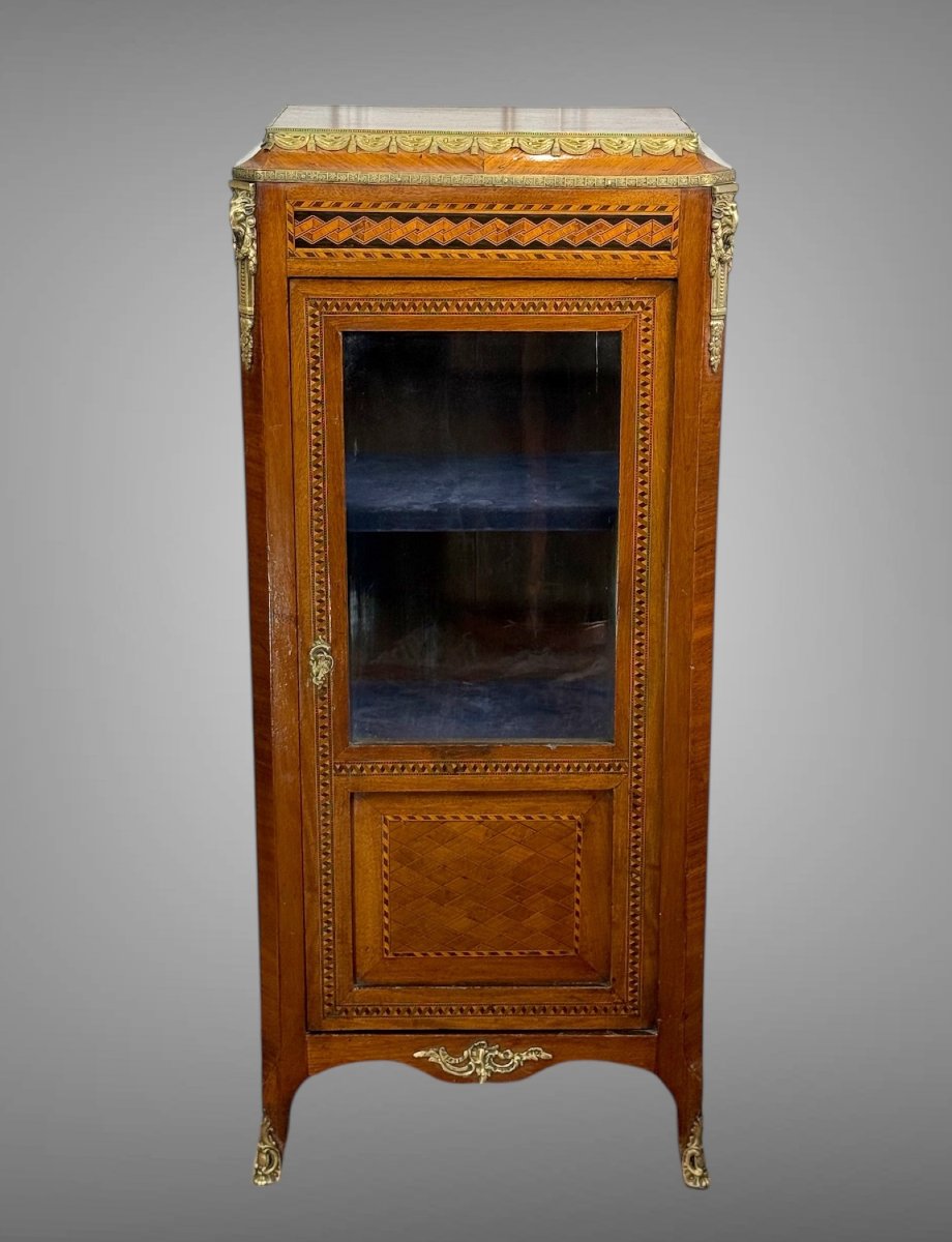 Small Marquetry Display Cabinet Decorated With Bronze From The 19th Century In The Louis XV Style-photo-7