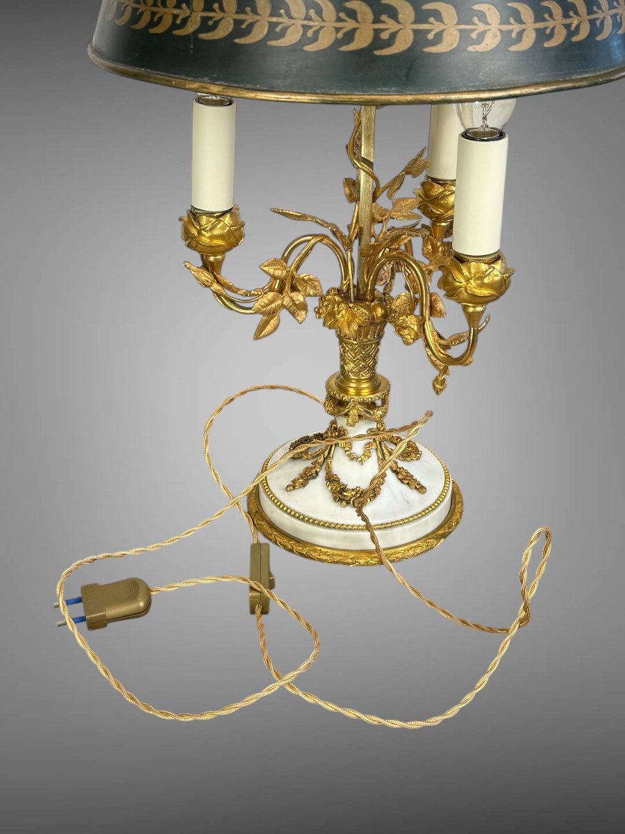 LAMPE BOUILLOTTE XIXe EN MARBRE ET BRONZE DORÉ DE STYLE LOUIS XVI A 3 LUMIERES-photo-5