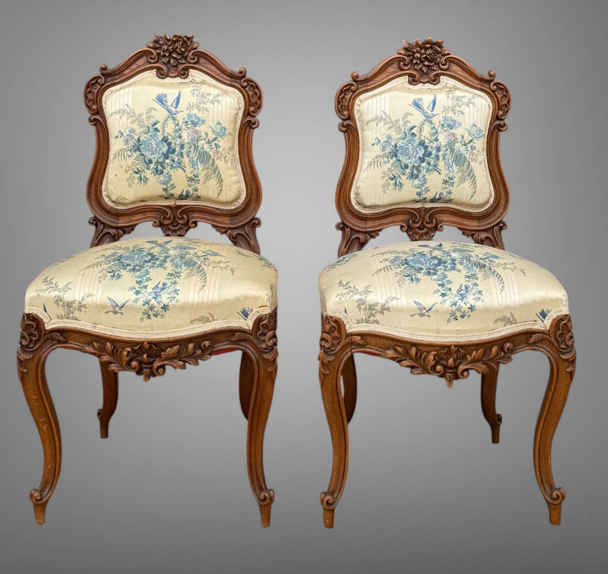 PAIRE DE CHAISES ANCIENNES DES ANNÉES 1900 DE STYLE LOUIS XV EN CHÊNE SCULPTÉ-photo-4