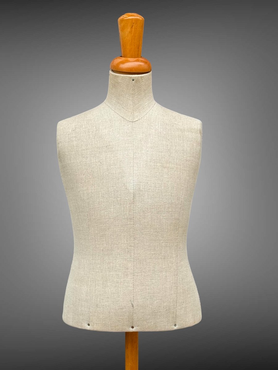 MANNEQUIN D ENFANT DES ANNÉES 50 EN BOIS ET TISSU RÉGLABLE EN HAUTEUR-photo-1