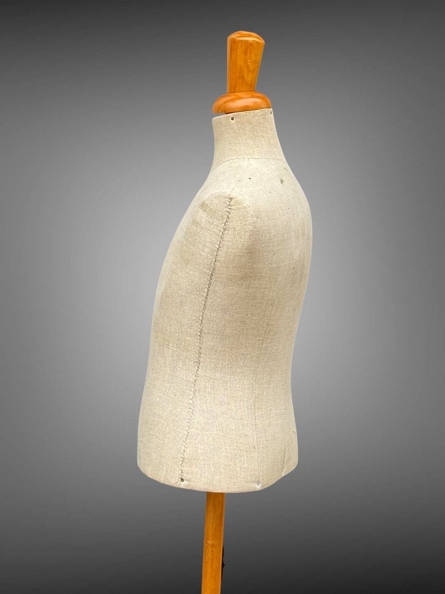 MANNEQUIN D ENFANT DES ANNÉES 50 EN BOIS ET TISSU RÉGLABLE EN HAUTEUR-photo-3