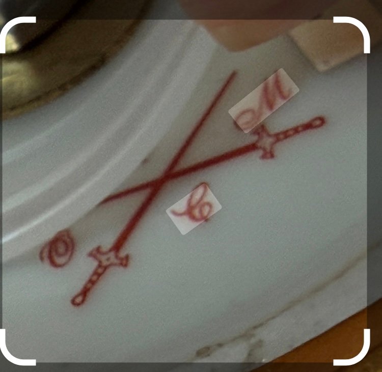 Pair Of Porcelain Lamps Adorned With Gilt Bronze And White/coral Floral Decoration-photo-1