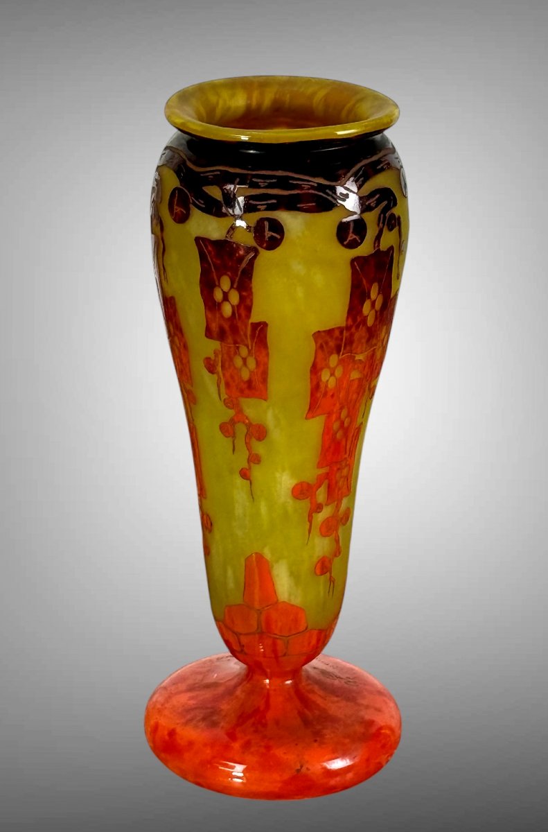 "le Verre Français" Vase, Tusgle Shaped On A Multi-layer Glass Pedestal With Ash Decor-photo-4
