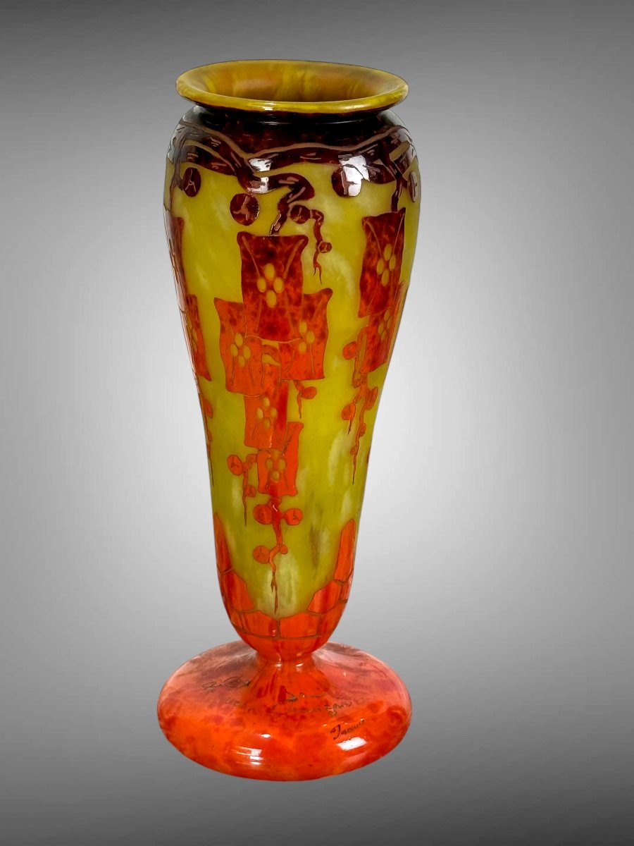 "le Verre Français" Vase, Tusgle Shaped On A Multi-layer Glass Pedestal With Ash Decor-photo-5