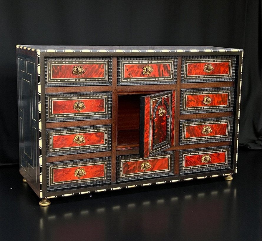 CABINET HOLLANDAIS ÉPOQUE 17eme EN PLACAGE D ÉCAILLE ROUGE OUVRANT A 9 TIROIRS-photo-4