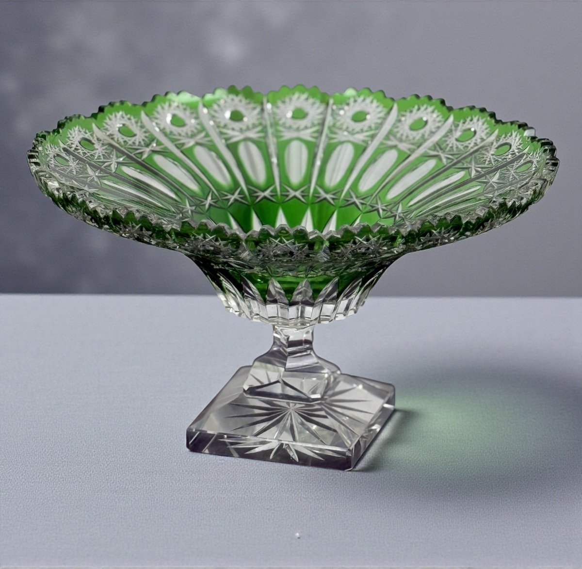 Round Bowl On A Green Pedestal, Hand-cut In Bohemian Crystal-photo-3