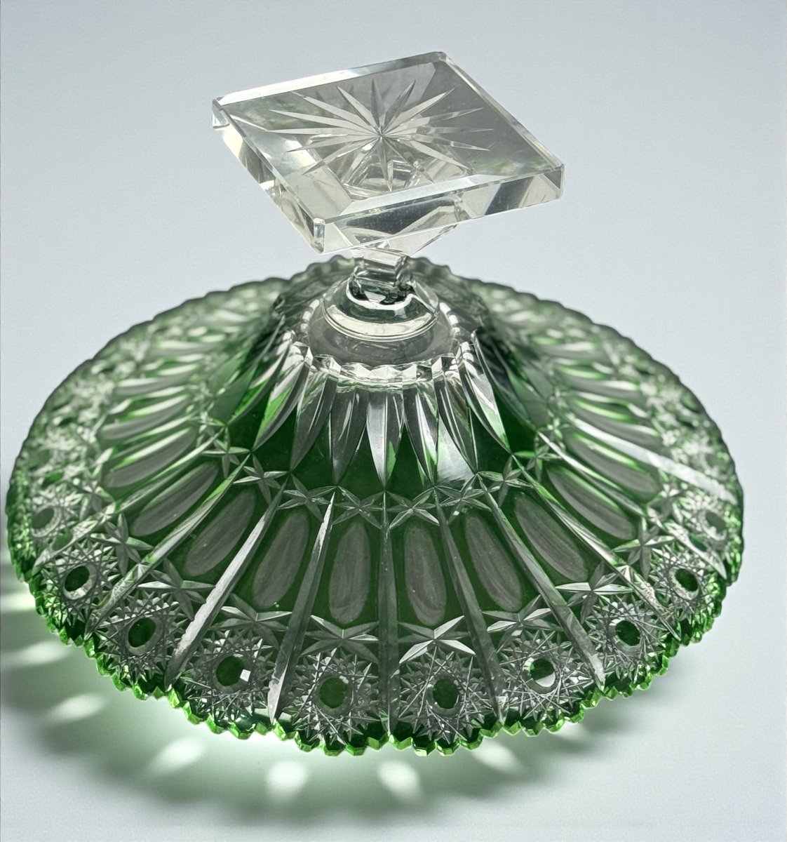 Round Bowl On A Green Pedestal, Hand-cut In Bohemian Crystal-photo-3
