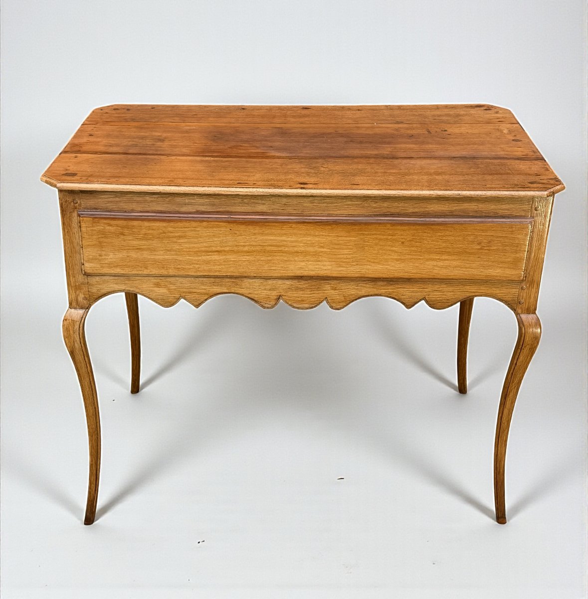 TABLE BUREAU EPOQUE LOUIS XV DU XVIIIe EN CHÊNE OUVRANT PAR UN TIROIR CENTRALE-photo-3