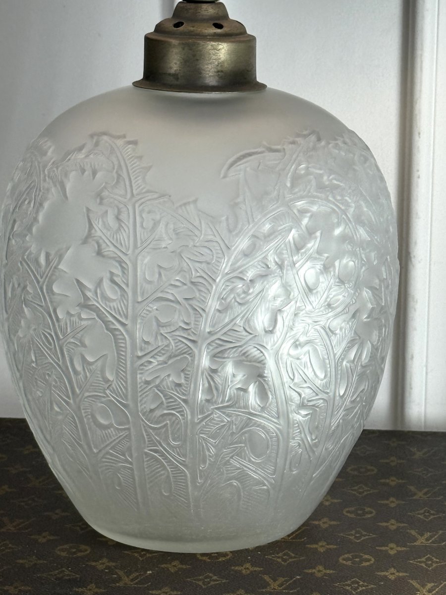 Pair Of Lalique-style Lamps With "acanthus Leaf" Decoration, Opalescent Glass-photo-2