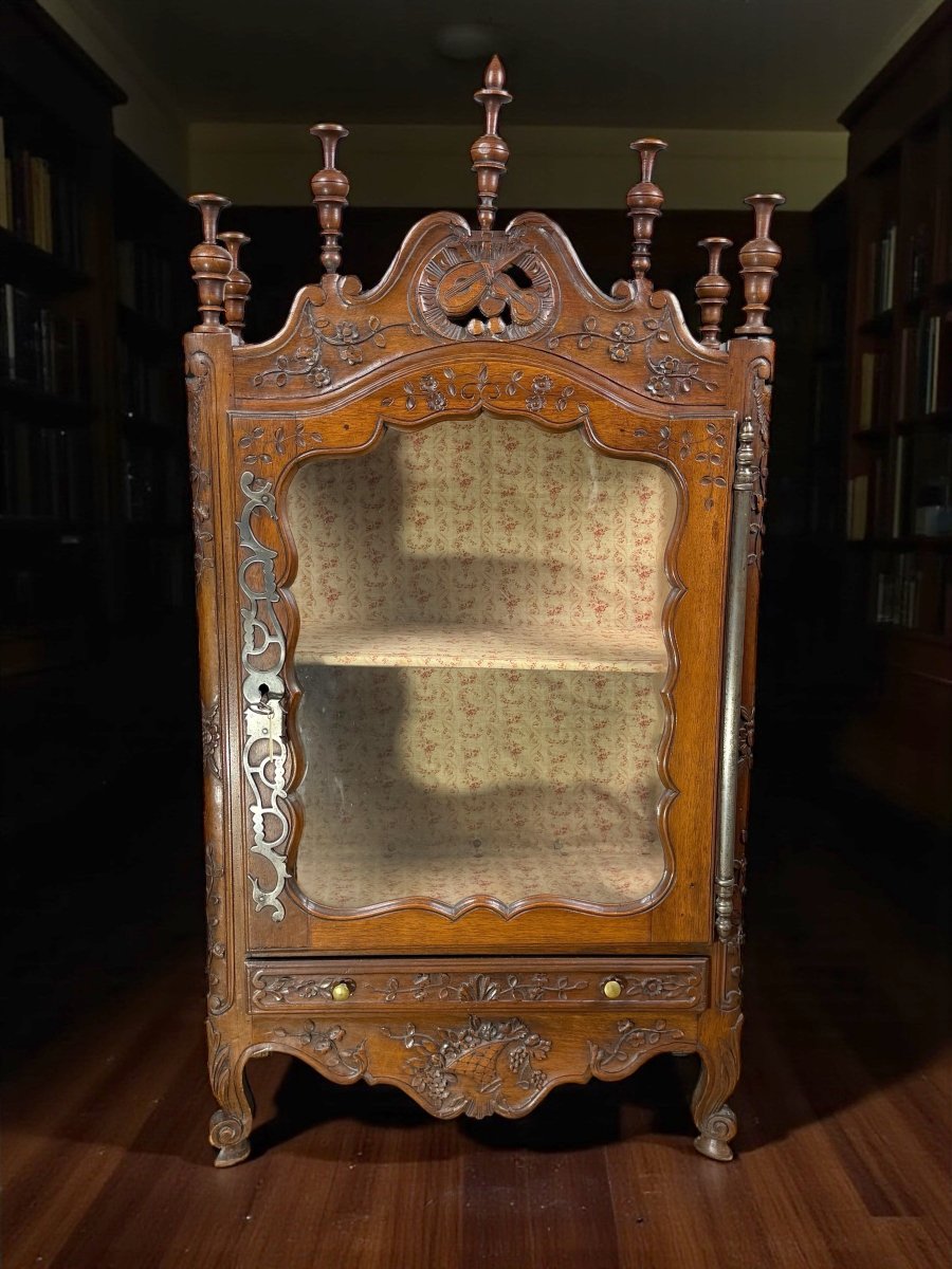 PETITE VITRINE PROVENÇALE DU XVIe EN NOYER DE STYLE LOUIS XV-photo-2