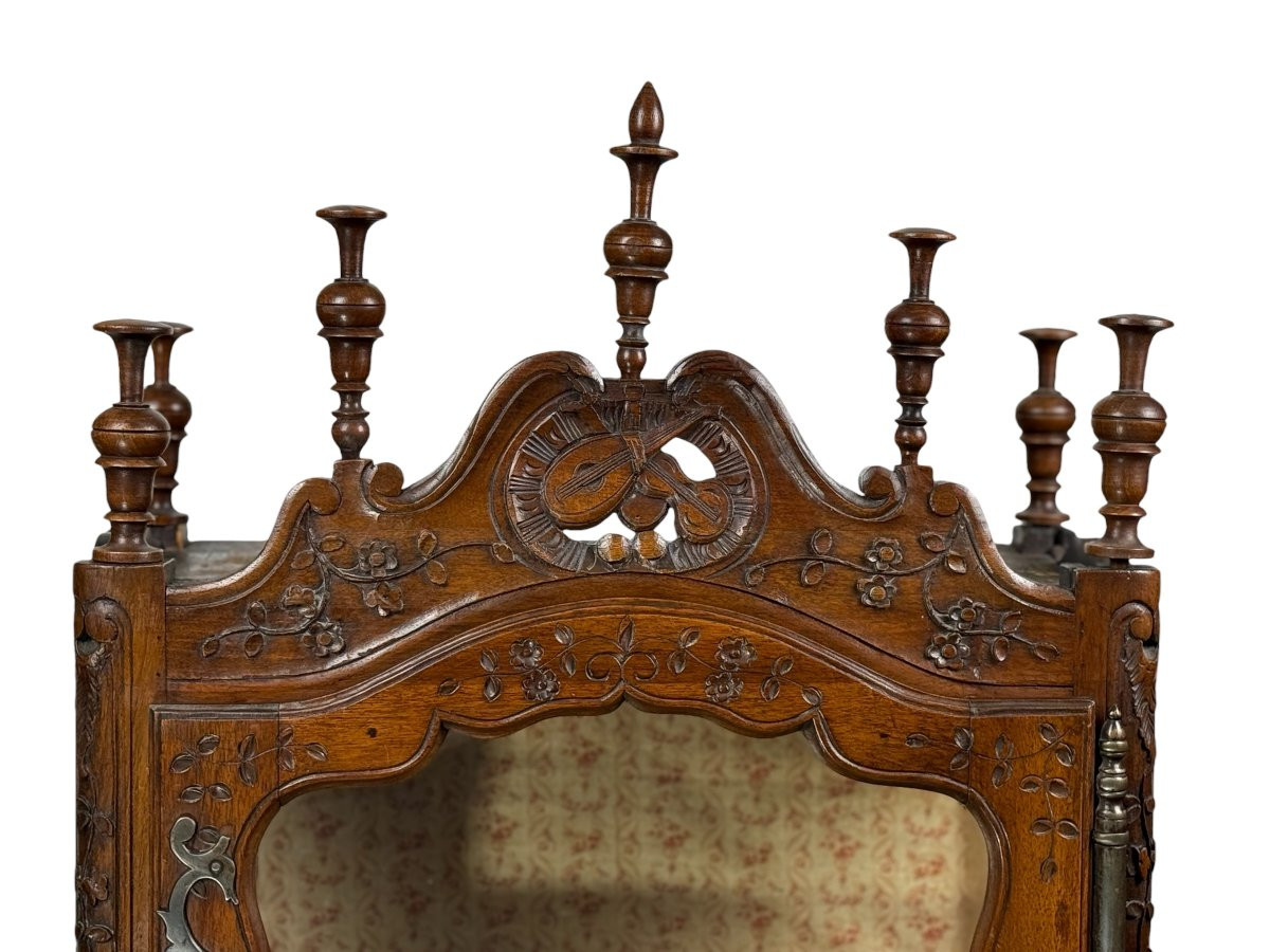 PETITE VITRINE PROVENÇALE DU XVIe EN NOYER DE STYLE LOUIS XV-photo-5