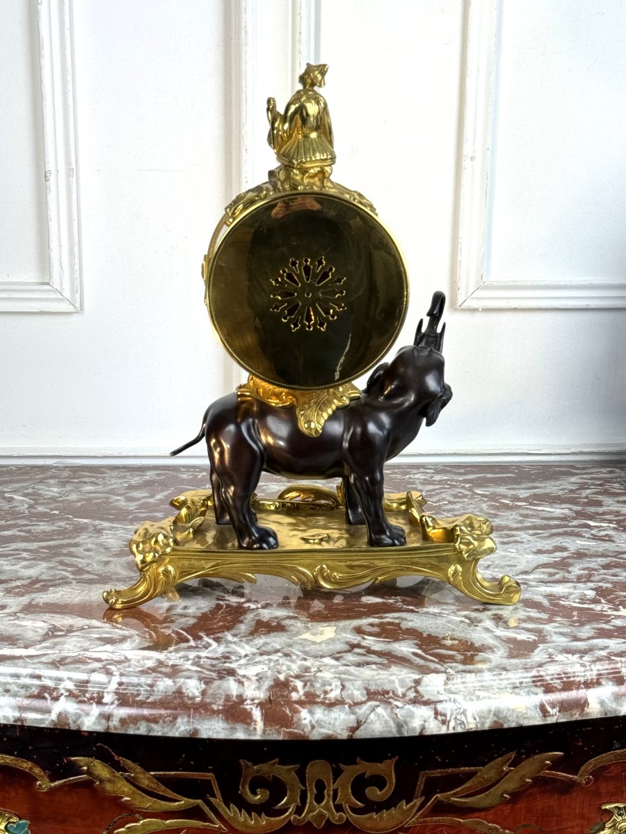 Louis XV Style Elephant Clock In Patinated And Gilt Bronze From The 1970s-photo-2