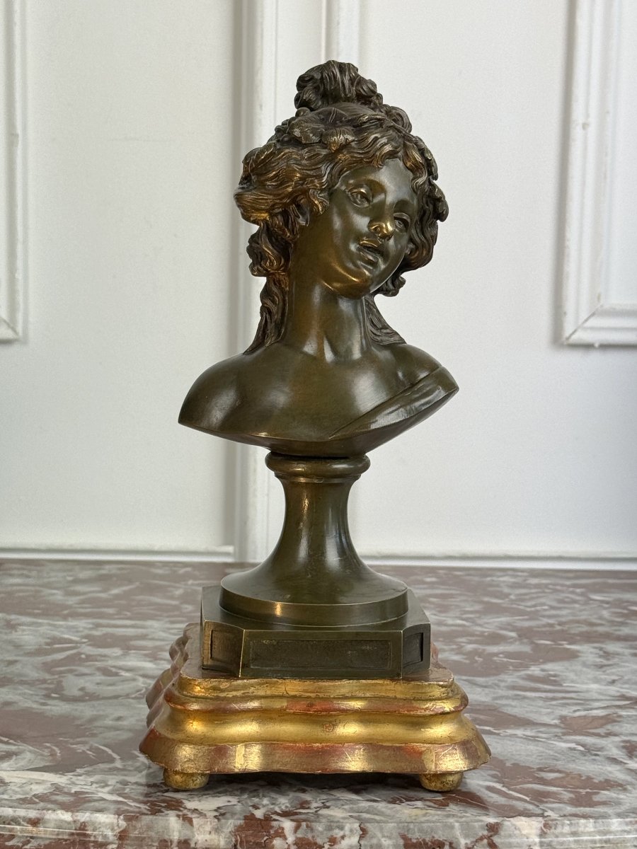 Bronze Bust Of A Young Woman With A Green Patina, Signed "clodion 1738 - 1814"-photo-1