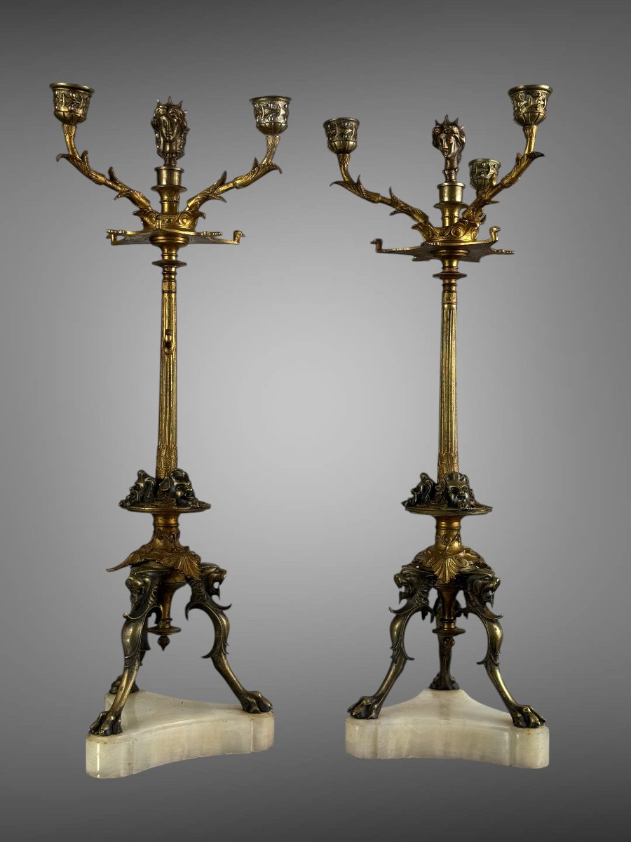 GRANDES PAIRE DE CANDÉLABRES A TROIS BRANCHES EN BRONZE DORÉ ET PATINÉS DU XIXe-photo-7