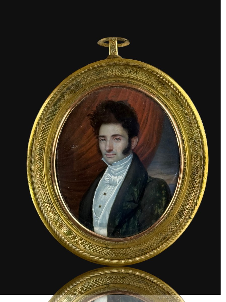PORTRAIT D HOMME MINIATURE PEINT SUR IVOIRE  / EPOQUE EMPIRE DANS CADRE EN BRONZE DORÉ -photo-3