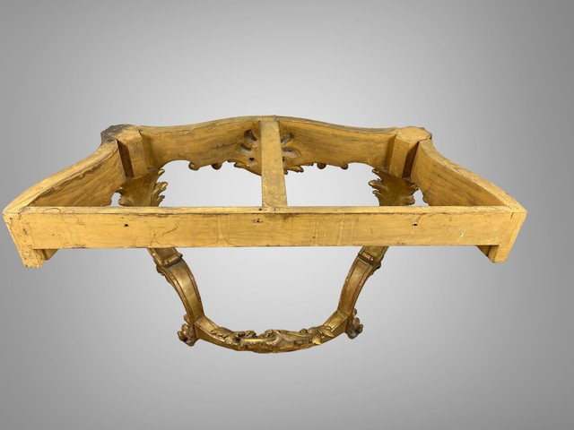 CONSOLE ÉPOQUE XIXe EN BOIS DORÉ ET SCULPTÉ AVEC UN DESSUS MARBRE ROUGE VEINÉ-photo-5