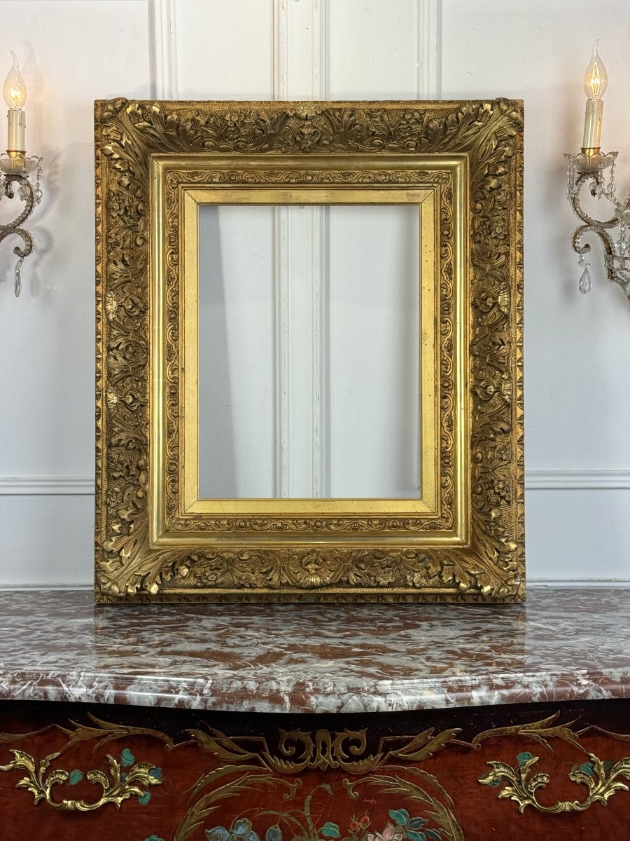 Richly Sculptured 19th Century Frame In Wood And Gilded Stuc For Painting 47 Cm X 36 Cm-photo-4