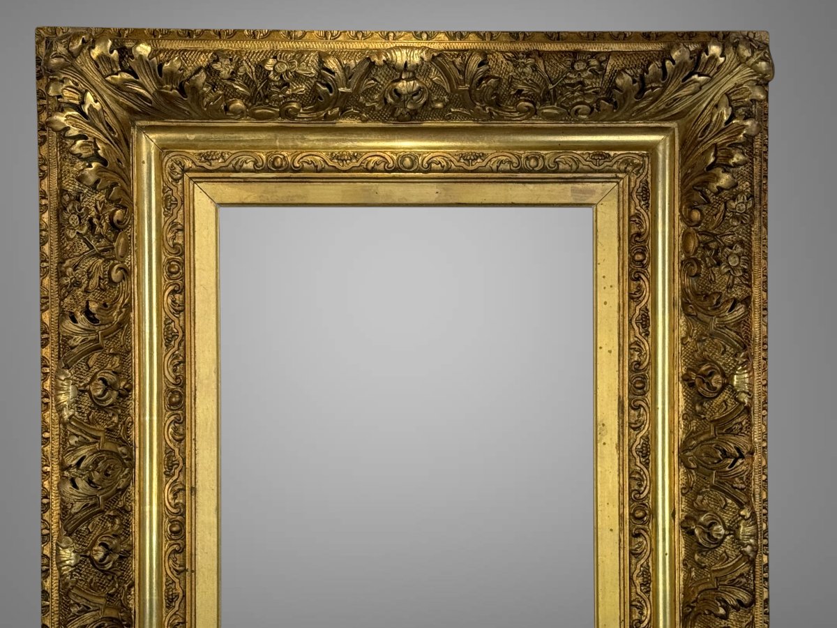 Richly Sculptured 19th Century Frame In Wood And Gilded Stuc For Painting 47 Cm X 36 Cm-photo-7