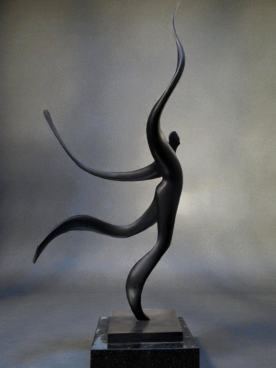 Very Large Bronze Sculpture By -photo-8