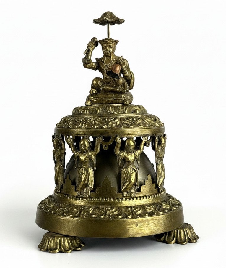 SONNETTE DE TABLE EN BRONZE DORÉ A DECOR DE CHINOISERIE FIN XIXe-photo-2