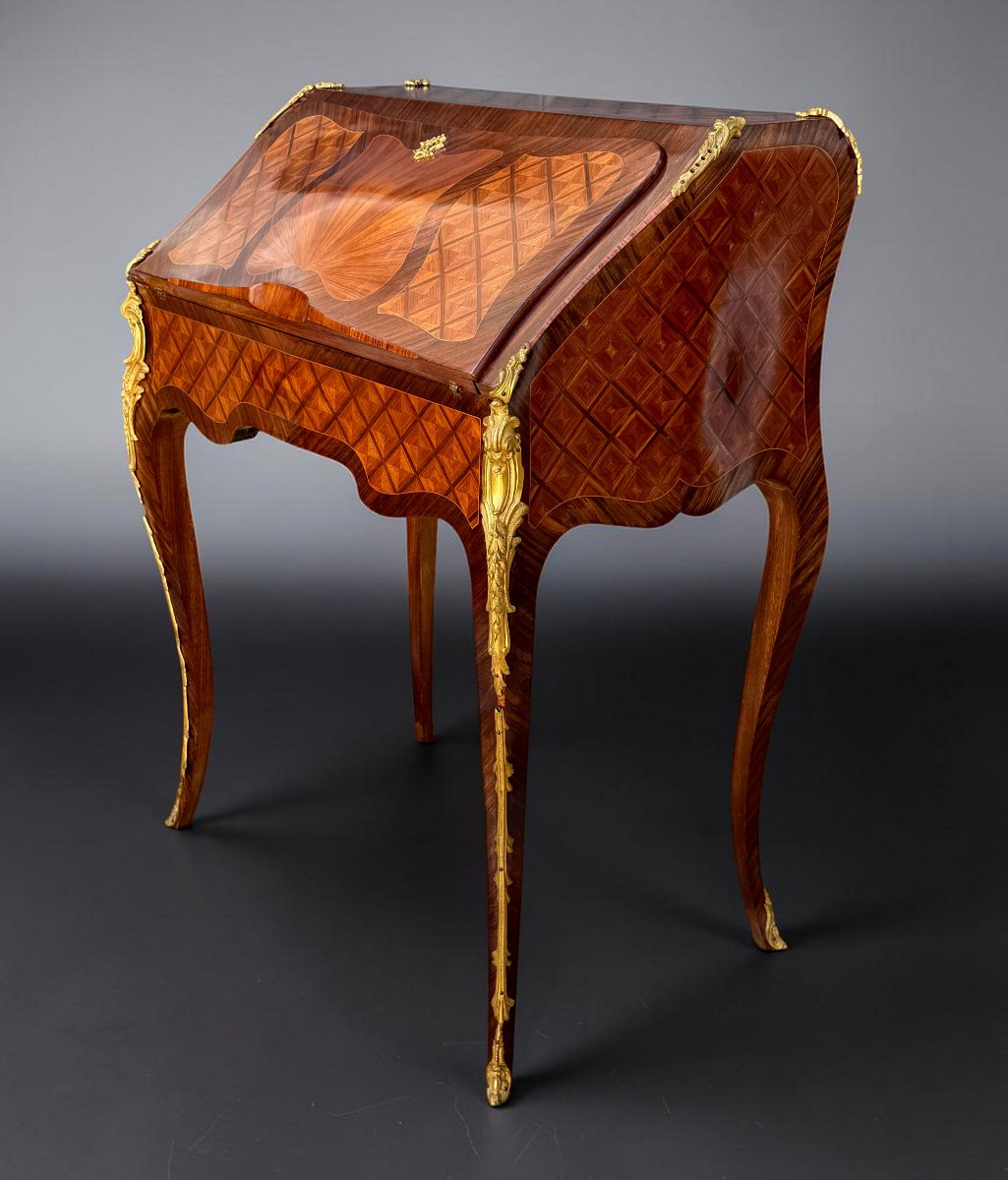 Antique Louis XV-style Donkey-back Desk In Marquetry And Gilded Bronze-photo-2