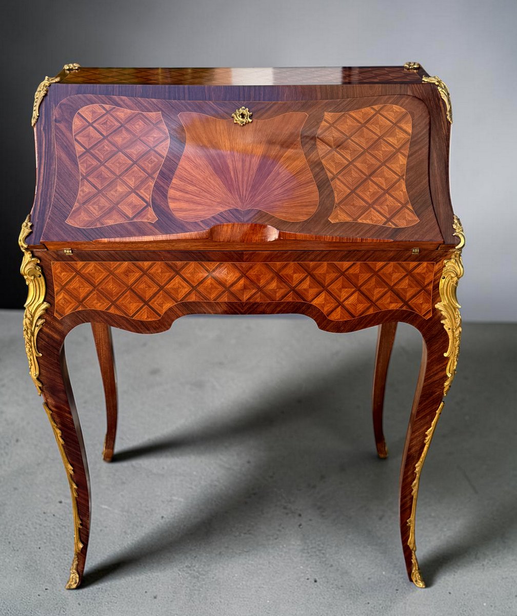 Antique Louis XV-style Donkey-back Desk In Marquetry And Gilded Bronze-photo-3