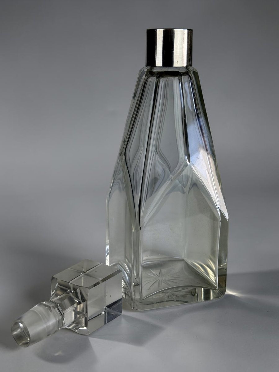 CARAFE ART DECO EN CRISTAL FACETTÉ AVEC MONTURE EN ARGENT , VERS 1930-photo-2